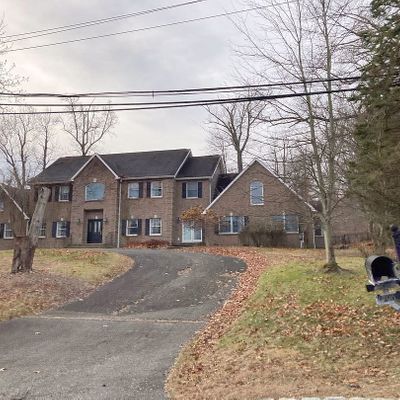 796 Phelps Rd, Franklin Lakes, NJ 07417