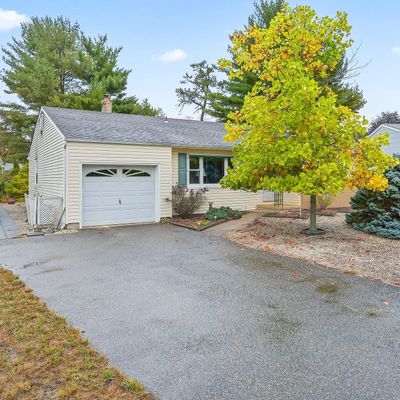 8 Dupont Ct, Toms River, NJ 08757