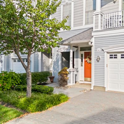 8 Skimmer Ln, Port Monmouth, NJ 07758