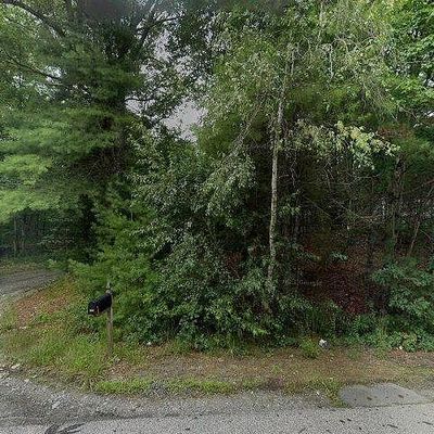 8 Shetland Rd, Taunton, MA 02780