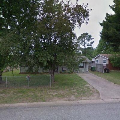 800 N 14 Th St, Rogers, AR 72756