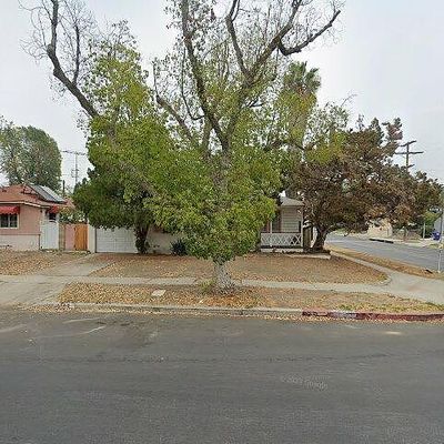 8002 Hazeltine Ave, Panorama City, CA 91402