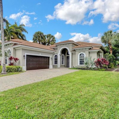 8005 Valhalla Dr, Delray Beach, FL 33446