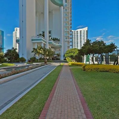 801 Brickell Key Blvd #1601, Miami, FL 33131