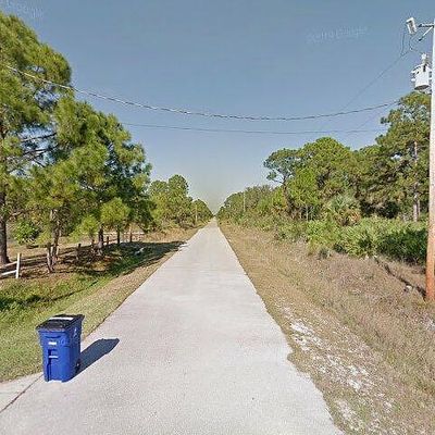 801 Acacia Ave, Lehigh Acres, FL 33972