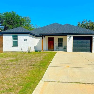 801 E Jefferson St, Waxahachie, TX 75165