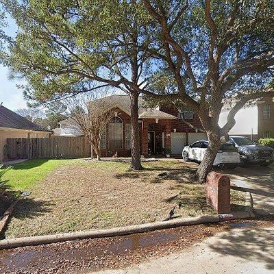 8011 Makaha Cir, Houston, TX 77095