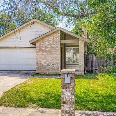 8016 Laurel Bnd, San Antonio, TX 78250