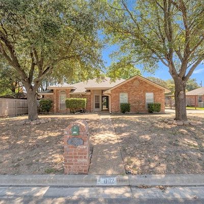 802 Crested Butte Dr, Hewitt, TX 76643