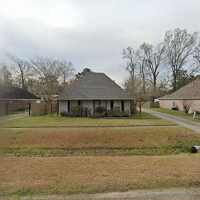 8028 Carlton Roberts Blvd, Denham Springs, LA 70726