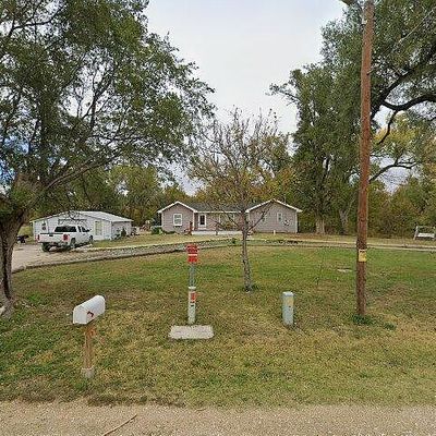 803 W 11 Th St, Ellis, KS 67637