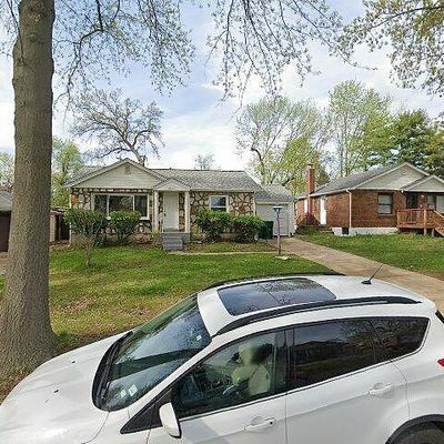 8041 Titus Rd, Saint Louis, MO 63114