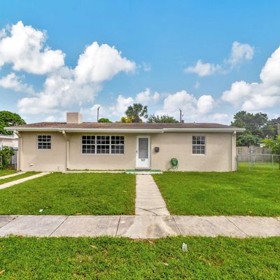 805 Elm Rd, West Palm Beach, FL 33409