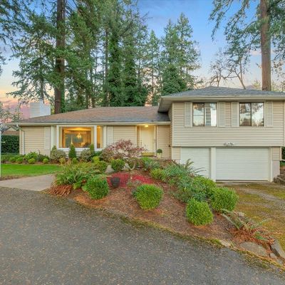 807 Se River Forest Ct, Portland, OR 97267