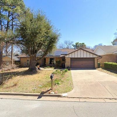 809 Tanglewood Ln, Arlington, TX 76012