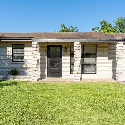 8090 San Diego St, Beaumont, TX 77708