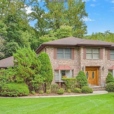 81 Carnot Ave, Woodcliff Lake, NJ 07677