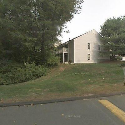 81 Brookwood Dr #A, Rocky Hill, CT 06067