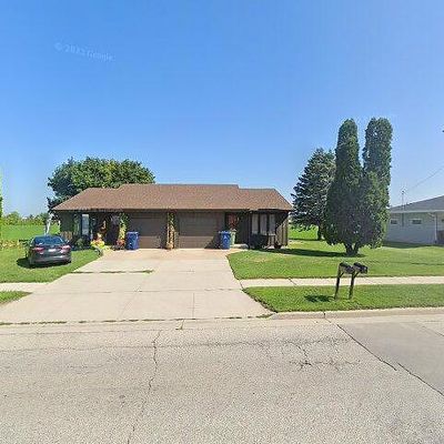 810 Broadway St, Wrightstown, WI 54180