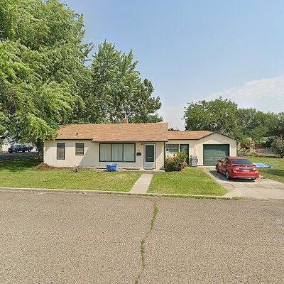 810 E 9 Th N, Mountain Home, ID 83647