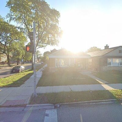 8101 S Jeffery Blvd, Chicago, IL 60617