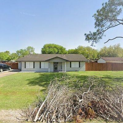 8118 Leigh Rd, Hitchcock, TX 77563