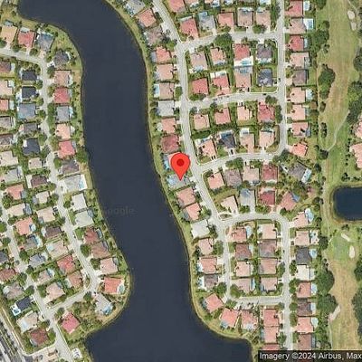 812 Sw 159 Th Dr, Pembroke Pines, FL 33027