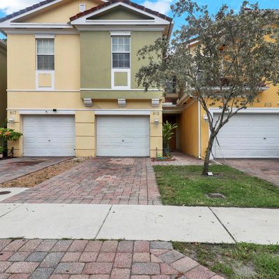 815 Pipers Cay Dr, West Palm Beach, FL 33415