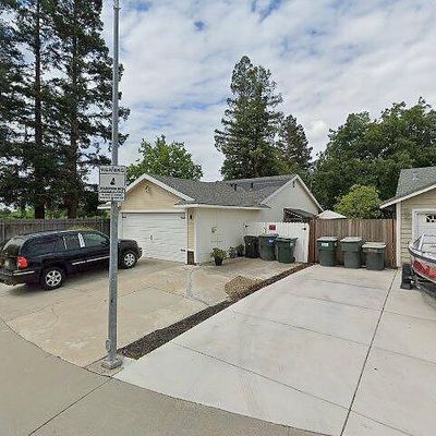 8182 Heather Grove Ct, Sacramento, CA 95828