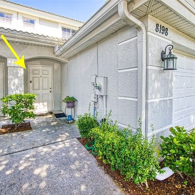 8198 Pacific Beach Dr, Fort Myers, FL 33966