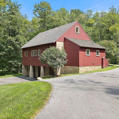 82 Brownstone Ln, Elverson, PA 19520