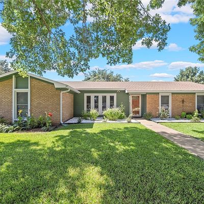 9317 Tree Lake Dr, Waco, TX 76708