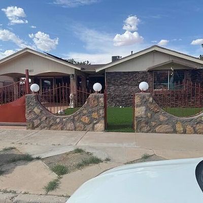 933 Agua Prieta Dr, El Paso, TX 79907