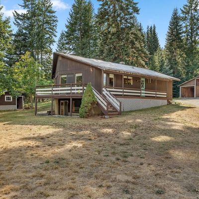 94 Macdonald Ln, Priest River, ID 83856