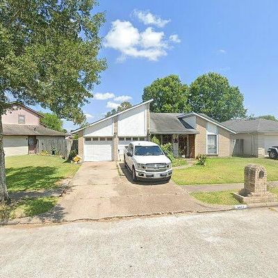 9407 Kingspass St, Houston, TX 77075