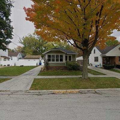 942 Division St, Green Bay, WI 54303