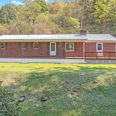 944 Spring Hill Rd, Cedar Bluff, VA 24609