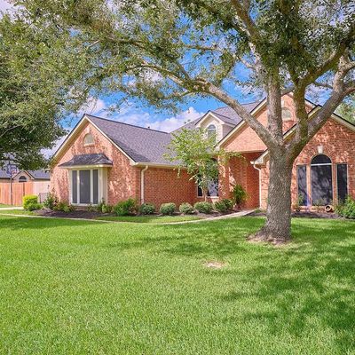 9511 Highland Pointe Dr, Needville, TX 77461