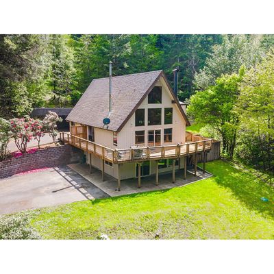 96544 Kentuck Way Ln, North Bend, OR 97459