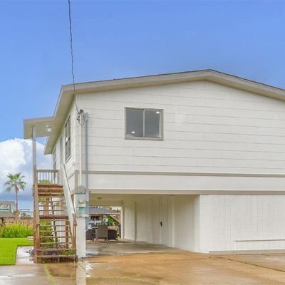 89 Tarpon St, Hitchcock, TX 77563