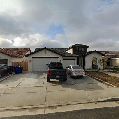 8905 Moonshine Flats Dr, Bakersfield, CA 93311