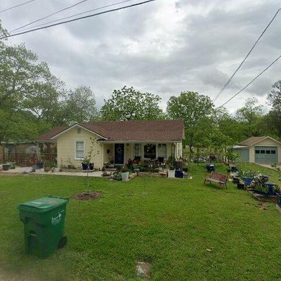 905 Clinton St, Brenham, TX 77833