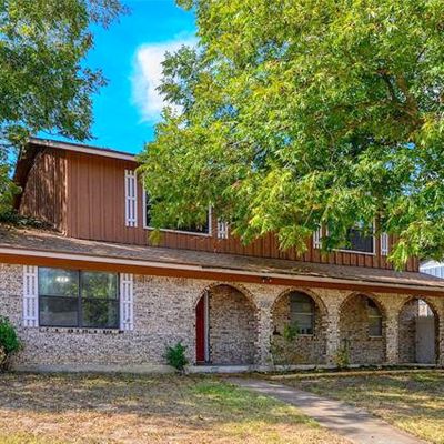 907 S Hyde Park Ave, Denison, TX 75020