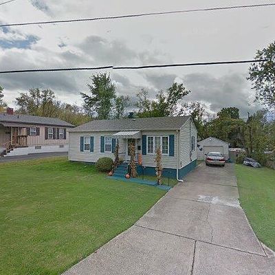 908 Cadet St, New Castle, PA 16101