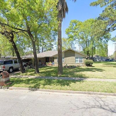 9117 Richland Dr, Houston, TX 77078