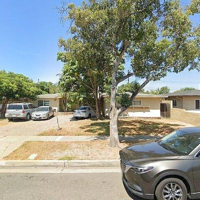 912 Dayna St, Santa Ana, CA 92701