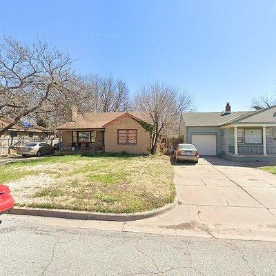 912 N Crestway St, Wichita, KS 67208