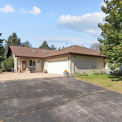 W6189 Long Ct, Appleton, WI 54914