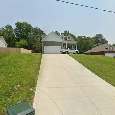 1013 Stonebrook Dr, Dickson, TN 37055