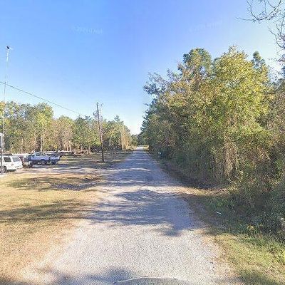 Lula Dr, Huntsville, TX 77320